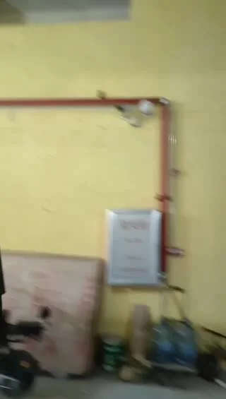 Внутри складского помещения